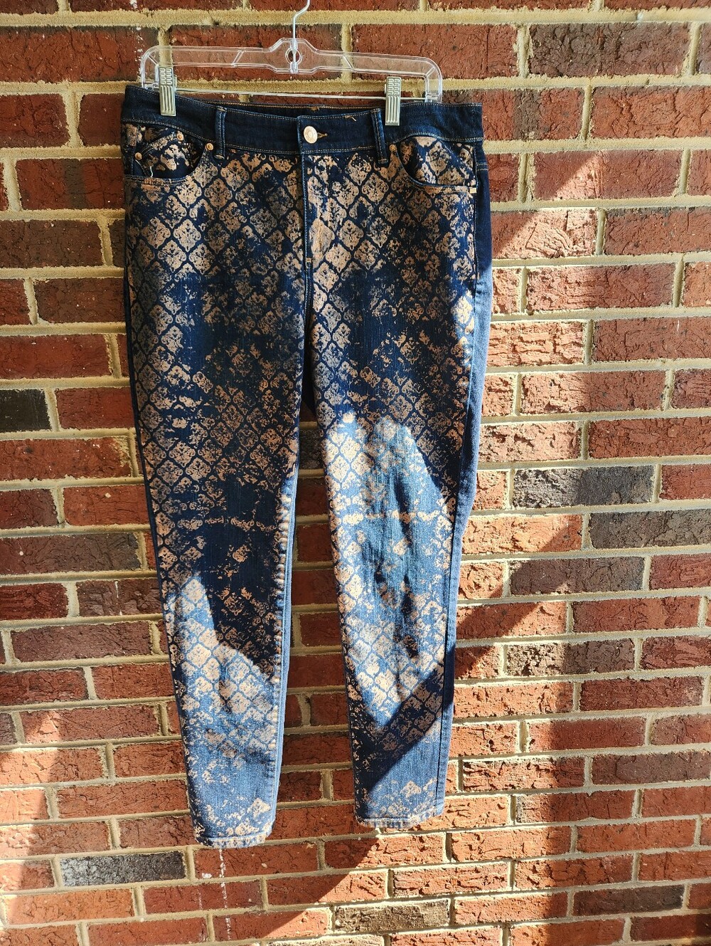 Chicos The Platinum Jegging Womens Size 1.5 Medium Lace Foil Jeans Dark Wash
